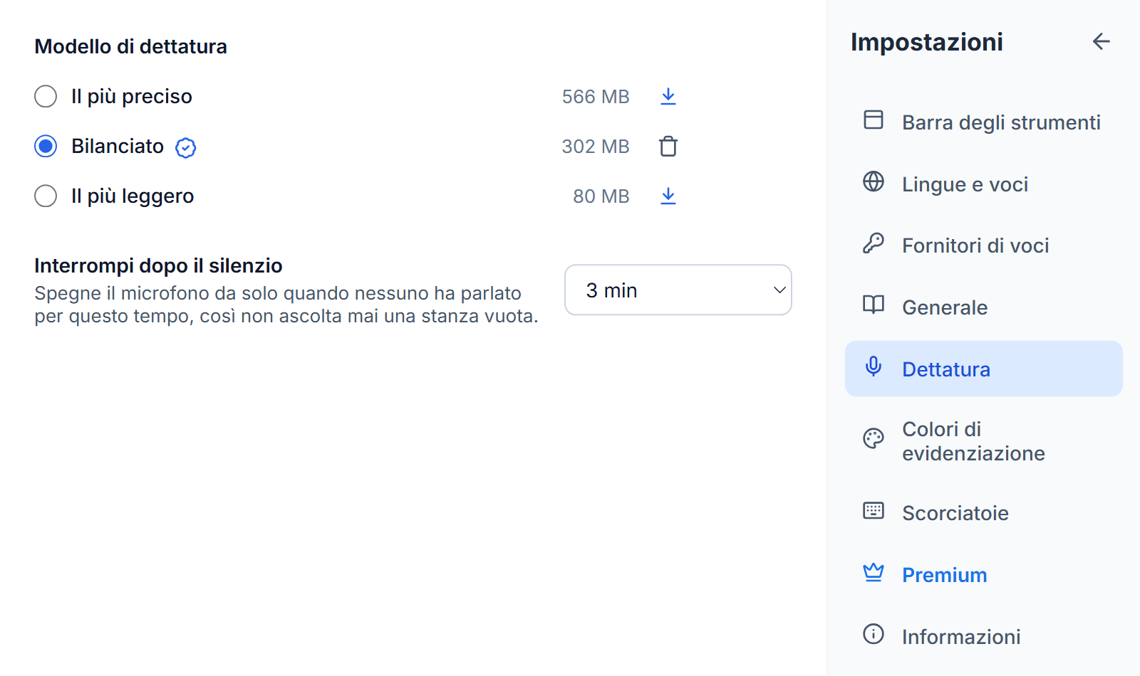 Impostazioni, Dettatura: Il più preciso, Bilanciato e Il più leggero con le loro dimensioni, Bilanciato selezionato con un badge di scelta migliore e un pulsante per rimuovere, pulsanti di download accanto agli altri due e Interrompi dopo il silenzio impostato su 3 min.