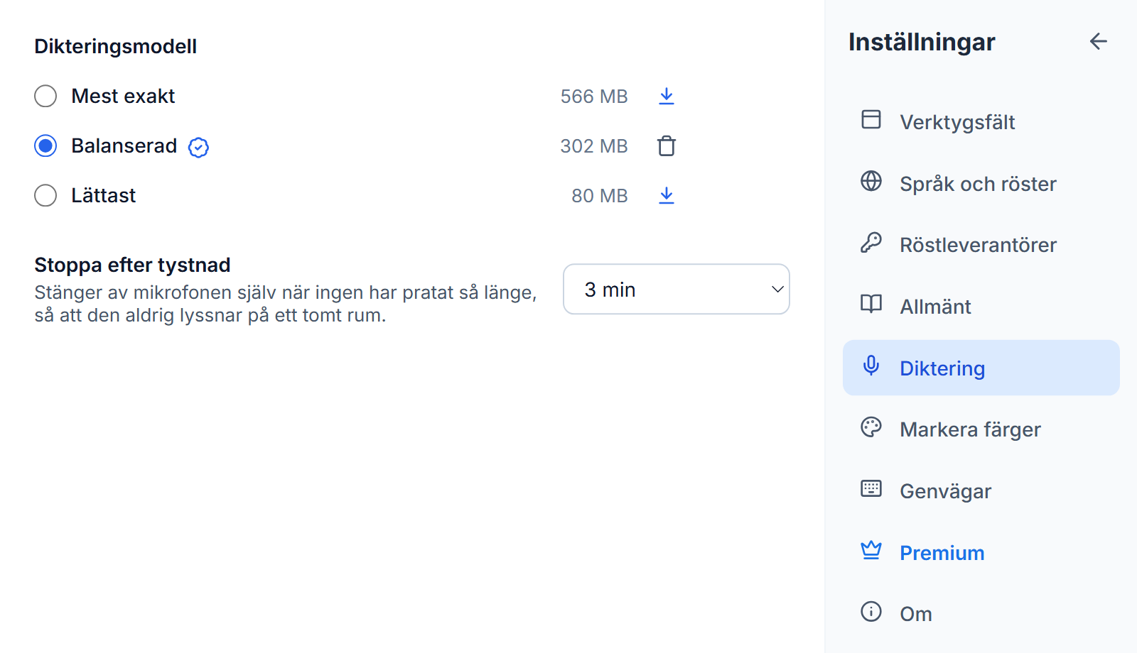 Inställningar, Diktering: Mest exakt, Balanserad och Lättast med sina storlekar, Balanserad vald med en bricka för bäst passform och en borttagningsknapp, nedladdningsknappar vid de två andra och Stoppa efter tystnad inställt på 3 min.