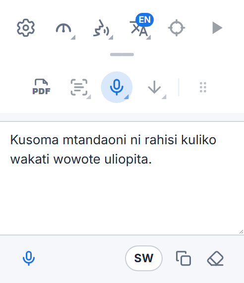 Upau wa zana wa Readalix wenye kisanduku cha kuandika kwa sauti: maneno yaliyoandikwa kwa sauti, kitufe cha maikrofoni cha kuongeza zaidi, kitufe cha lugha, na vitufe vya kuyanakili na kuyafuta.