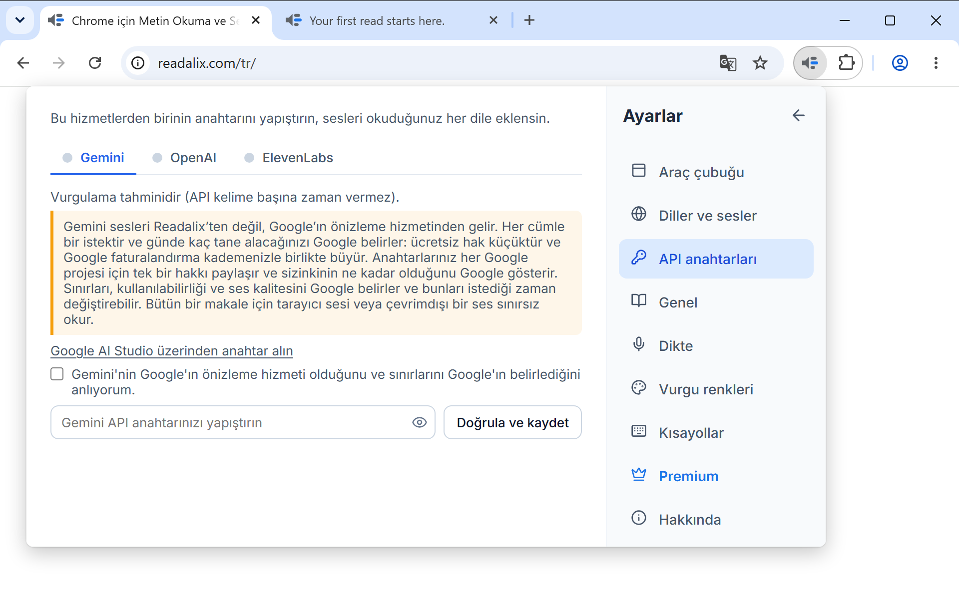 API anahtarları sayfasında Ayarlar: anahtarın bu bilgisayarda kaldığını söyleyen bir satır, ardından Gemini açıkken Gemini, OpenAI ve ElevenLabs sekmeleri, anahtar almak için bir bağlantı, işaretlenecek bir kutu ve Doğrula ve kaydet düğmesinin yanında anahtarı yapıştırmak için bir alan.